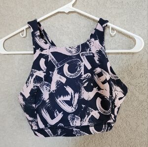 Lululemon free to be Serene  bra size 6